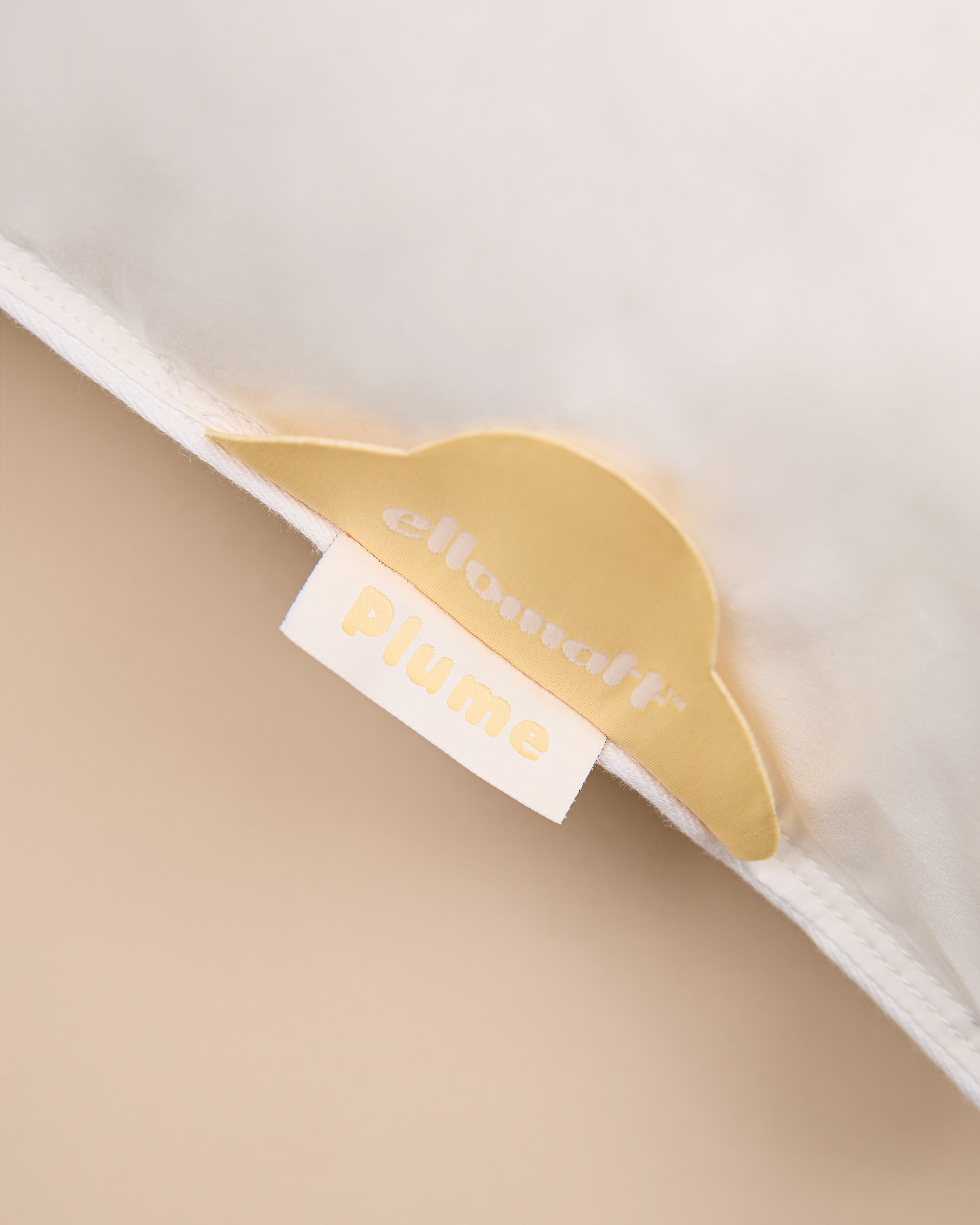 Ello™ Plume